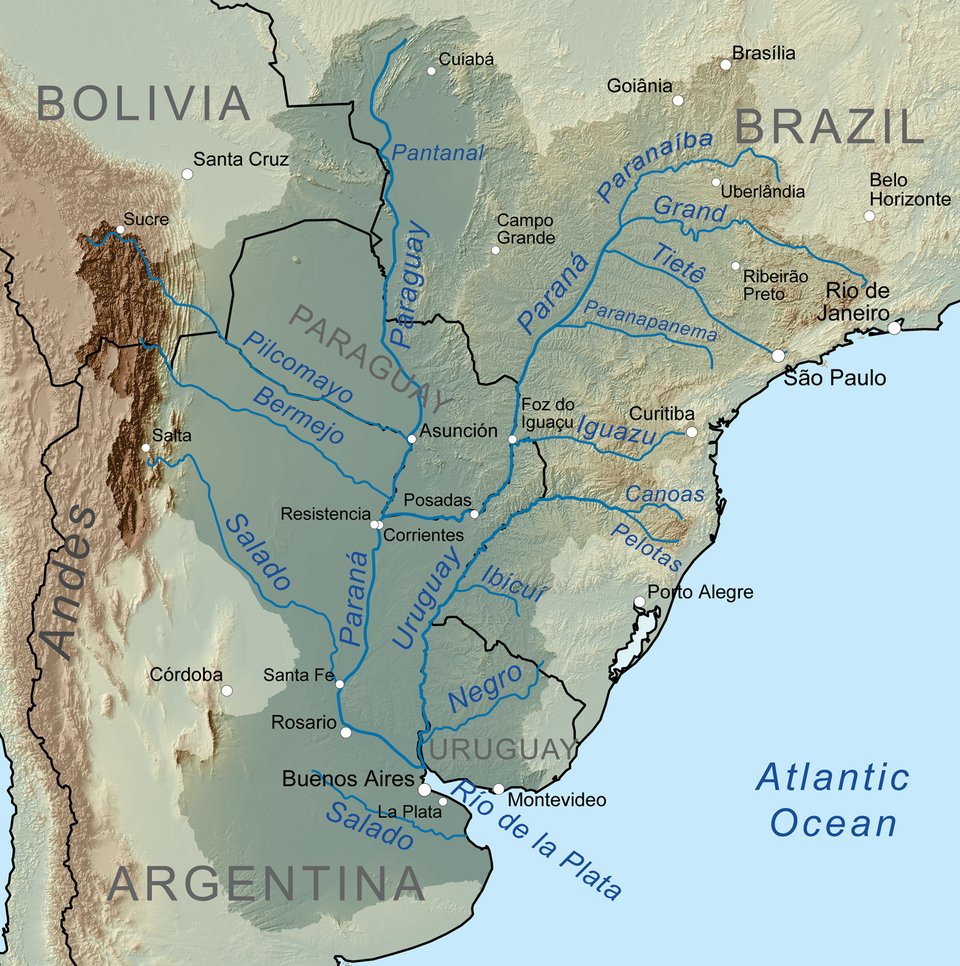 Mapa da bacia do rio da Prata com os rios Paraná, Paraguai e Uruguai e as principais cidades